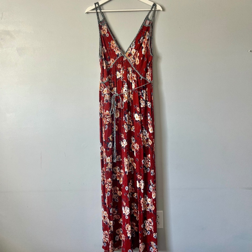 Xhiliration floral maxi dress
